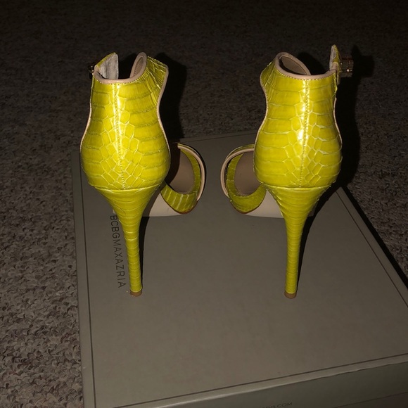 Sandals - Picture 3 of 5